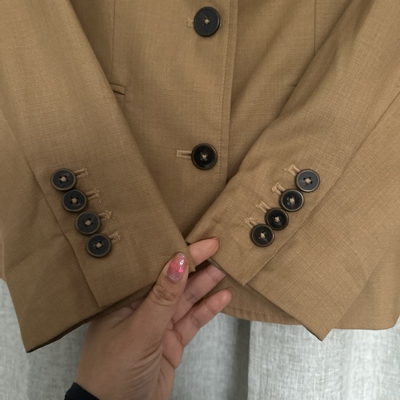 Isaac Mizrahi Tan Camel Colored blazer size 6 - Picture 2 of 6